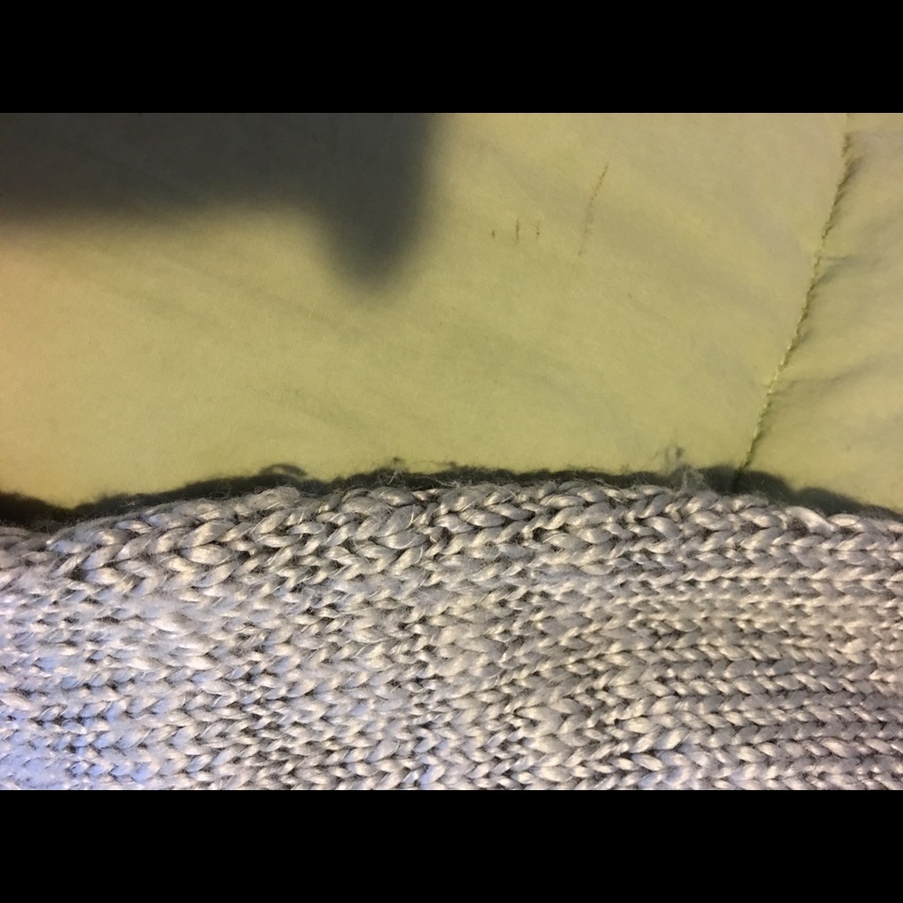 H&M sweater - Picture 6 of 7
